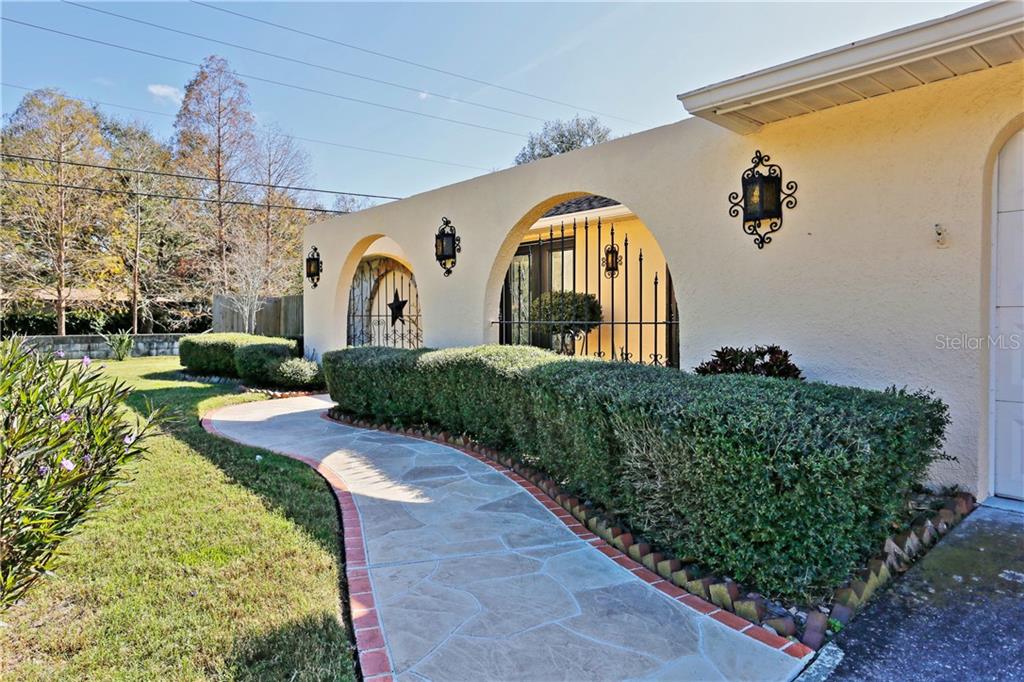 SOLD – 9590 104TH AVE, LARGO, FL 33773